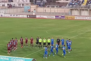 Τρία γκολ, χαμένο πέναλτι, ένταση και ΔΙΠΛΟ η "Κυρία" (φώτος)