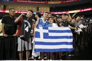 Ο Γιάννης που κατέκτησε την Ασία και οι Κινέζοι… Έλληνες υπήκοοι!