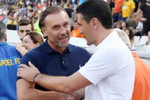 Συνεννοήθηκαν... 