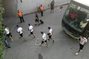 H άφιξη της Εθνικής μας (φώτος/βίντεο)