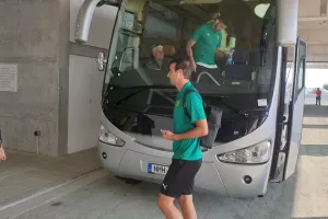 (ΒΙΝΤΕΟ/ΦΩΤΟΣ) Έφθασε στο γήπεδο η ΑΕΚ