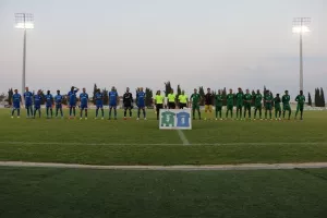 ΚΛΙΚΣ από το φιλικό!