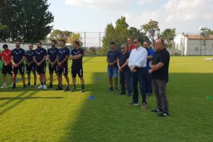 Αγιασμός... πριν την πρεμιέρα (Φώτος)