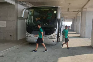 (ΒΙΝΤΕΟ/ΦΩΤΟΣ) Έφθασε στο γήπεδο η ΑΕΚ
