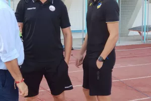Συνάντηση και πολλά χαμόγελα (φώτος)
