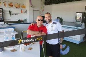 ΦΩΤΟ με Κούμα 