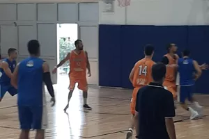 Ανόρθωση/"Το πρώτο φιλικό μετά από 42 χρόνια" (φώτος/βίντεο)