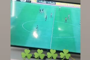 H Ομόνοια ΑΠΟΘΕΩΝΕΙ τον κόσμο της/"Μόνο εσείς!" (φώτος)