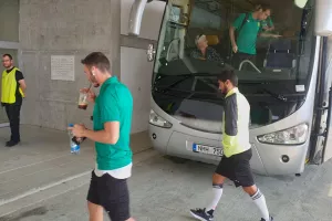 (ΒΙΝΤΕΟ/ΦΩΤΟΣ) Έφθασε στο γήπεδο η ΑΕΚ
