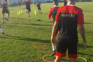 ΚΛΙΚΣ από την "πρώτη"...