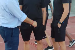 Συνάντηση και πολλά χαμόγελα (φώτος)