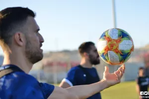 Με ΚΙΡΖΗ πριν την Ομόνοια (Εκτός ο Ενσούε)