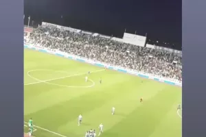 H Ομόνοια ΑΠΟΘΕΩΝΕΙ τον κόσμο της/"Μόνο εσείς!" (φώτος)