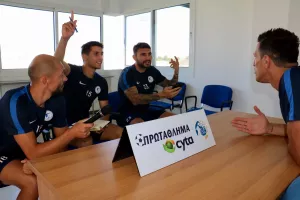 (ΦΩΤΟΣ) Έλεγξαν... τους πυροσβεστήρες στο Δασάκι