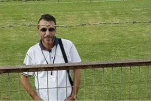 "Χρόνια Πολλά και να μας αντέχεις"