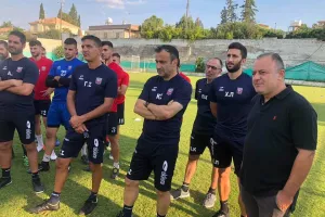 Αγιασμός... πριν την πρεμιέρα (Φώτος)