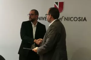UNIC και ΕΑΚ υπέγραψαν Μνημόνιο για έκπτωση σε υποτροφίες (βίντεο)