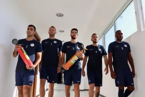 (ΦΩΤΟΣ) Έλεγξαν... τους πυροσβεστήρες στο Δασάκι