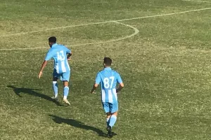 ΒΛΕΠΟΥΝ τους νεαρούς και τον γιο του Ντουπόφ (φώτος)