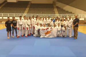 "Πετάει" η Εθνική Καράτε