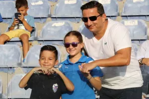 Ιδανική "επιστροφή" στο "Παπαδόπουλος" και εύκολο τρίποντο! (φώτος)