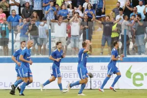 Ιδανική "επιστροφή" στο "Παπαδόπουλος" και εύκολο τρίποντο! (φώτος)