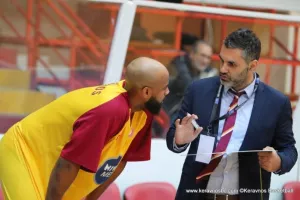 Κεραυνός: Προετοιμάζεται με δυο… θέματα