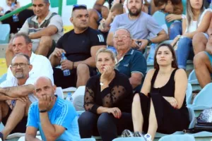 Αυλαία με πολλές φάσεις, δοκάρια αλλά χωρίς γκολ! (Φώτος)