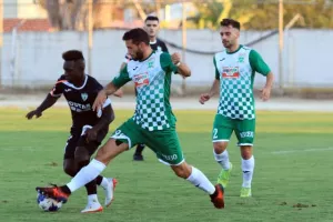 Αυλαία με πολλές φάσεις, δοκάρια αλλά χωρίς γκολ! (Φώτος)