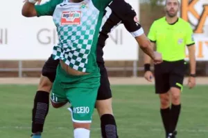 Αυλαία με πολλές φάσεις, δοκάρια αλλά χωρίς γκολ! (Φώτος)
