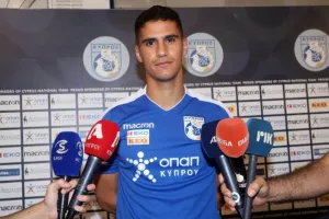 ΠΙΕΡΟΣ/ "Θέλουμε βαθμούς, ακόμα και χωρίς καλό ποδόσφαιρο" (Βίντεο)