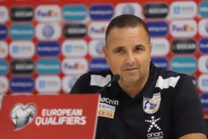 ΜΠΕΝ ΣΙΜΟΝ: "Δεν υπάρχει χρόνος να ασχοληθώ με την κριτική"