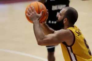 Ήττα στον πρώτο αγώνα για τον Κεραυνό