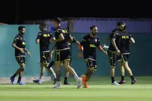 (ΦΩΤΟΣ) Η τελευταία του ΑΠΟΕΛ πριν την Ντουντελάνζ 