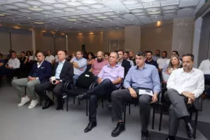 (ΦΩΤΟΣ) Απονομή διπλωμάτων σεμιναρίων αθλητικής διοίκησης