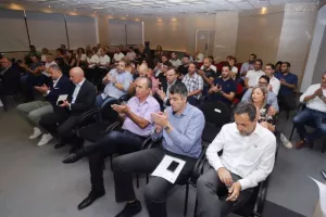 (ΦΩΤΟΣ) Απονομή διπλωμάτων σεμιναρίων αθλητικής διοίκησης