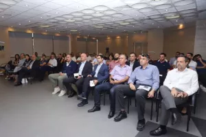 (ΦΩΤΟΣ) Απονομή διπλωμάτων σεμιναρίων αθλητικής διοίκησης