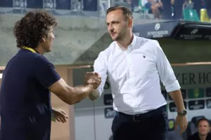 ΜΗΔΕΝ στην ΑΡΕΝΑ και από ένα βαθμό... (φώτος)