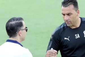 ΑΥΓΟΥΣΤΗ για το διαζύγιο: "Να είμαι ειλικρινής, ο Πρόεδρος θέλει το κάτι παραπάνω"