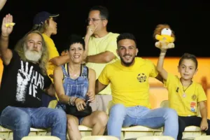 Με αυτογκόλ και κλάση Βοζίνια… ξελάσπωσε η ΑΕΛ!