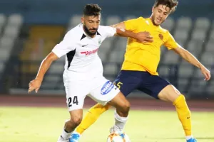 Με αυτογκόλ και κλάση Βοζίνια… ξελάσπωσε η ΑΕΛ!