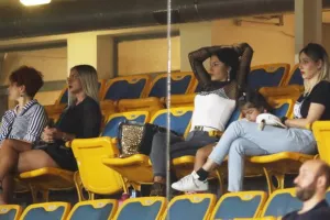 Με αυτογκόλ και κλάση Βοζίνια… ξελάσπωσε η ΑΕΛ!