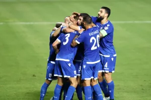 KANENA παράπονο