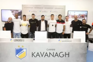 (ΦΩΤΟΣ) Συνεχίζουν ΑΠΟΕΛ και  LONDOU BROS