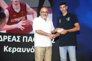 (ΦΩΤΟΣ) Η Τελετή Βραβεύσεων της ΚΟΚ 