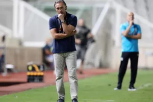 Πρεμιέρα με το... αριστερό/ Ήττα - ΣΟΚ για το ΑΠΟΕΛ (Φώτος)