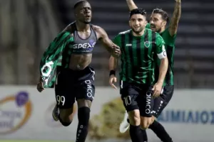 Σπουδαία επιστροφή με… λάμψη Aγιτέ! (φώτος)