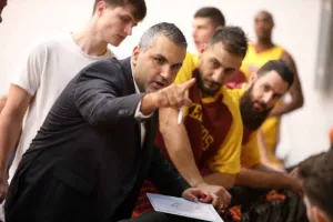 Oδυνηρή ήττα... (φώτος)