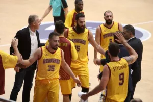Oδυνηρή ήττα... (φώτος)