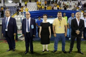 ΣΟΥΠΕΡ ΚΑΠ/ "Πορτοκαλί" με Μερκή! (Φώτος)